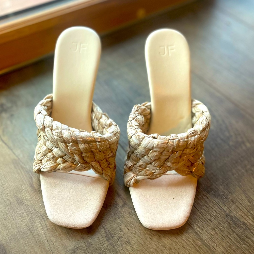Just Fab Cream high heels